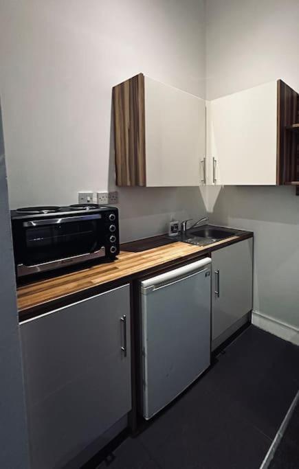 5 Star Luxury Studio Apartment, Big Smart Tv, Wifi, Liverpool City Centre, Easy Access Lock Box Entry! Exterior foto